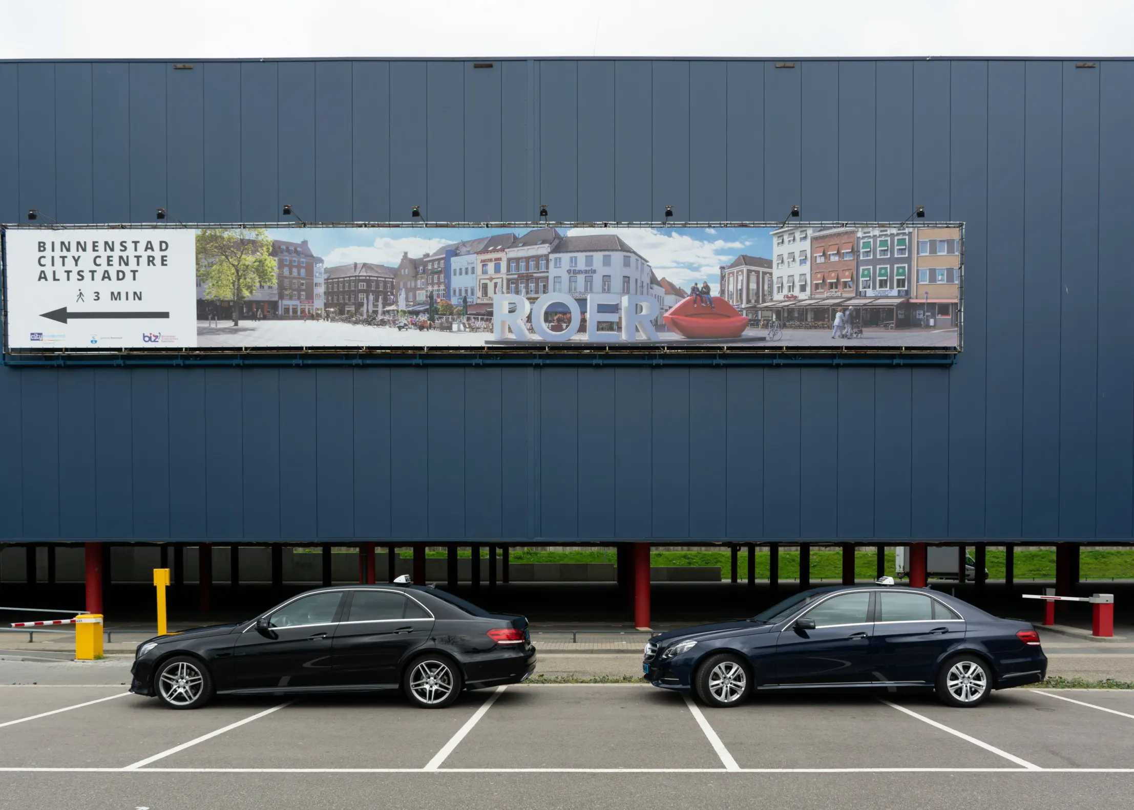 Taxi Time auto's in Designer Outlet Roermond